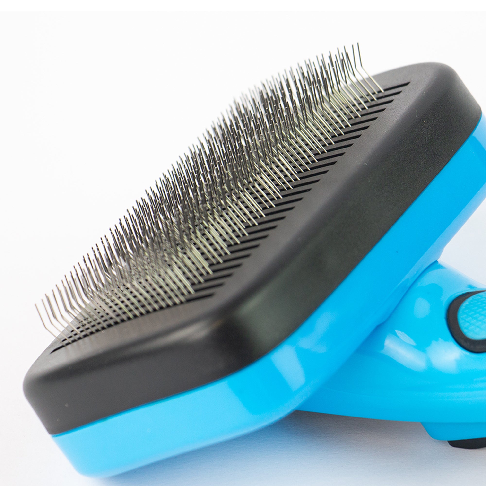 Self Cleaning Slick Brush